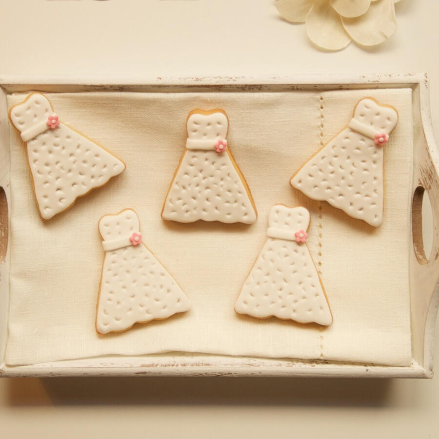 galletas decoradas con el vestido de la novia